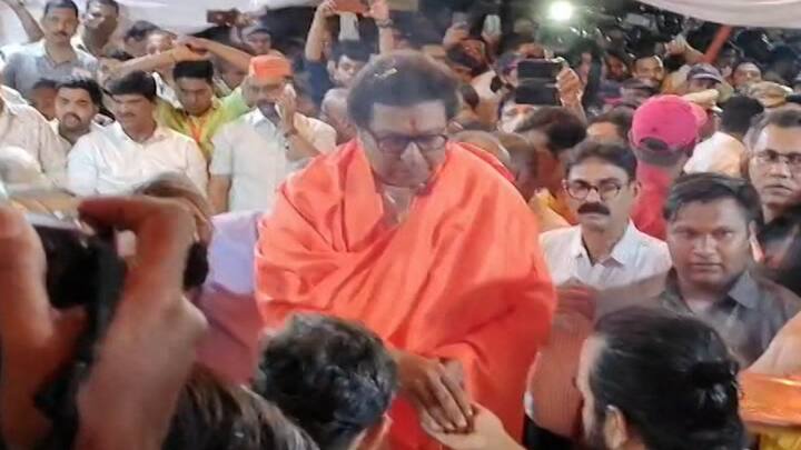 मशिदीवरील भोंगे हटवले नाहित तर हनुमान चालिसा म्हणण्याचा इशारा देणारे राज ठाकरे येत्या हनुमान जयंतीला काय करणार याच्या चर्चा होत्या