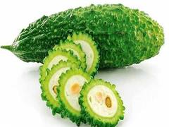 Kitchen Tips : कारल्याच्या भाजीचा कडूपणा घालवण्यासाठी खास सोप्या टिप्स!