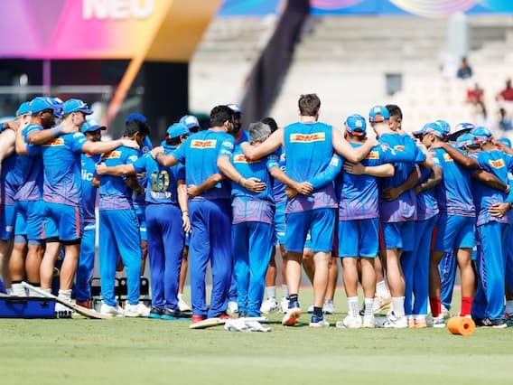 MI vs LSG: मुंबई इंडियंस ने टॉस जीतकर किया पहले गेंदबाजी का फैसला, देखें दोनों टीमों की प्लेइंग इलेवन MI vs LSG: मुंबई इंडियंस ने टॉस जीतकर किया पहले गेंदबाजी का फैसला, देखें दोनों टीमों की प्लेइंग इलेवन
