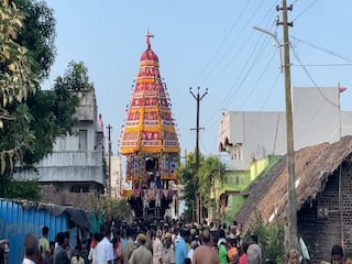 இரண்டு வருடங்களுக்கு பின்  கோலாகலமாக நடந்த கடலூர் திருவந்திபுரம் தேவநாத சுவாமி கோயில் தேரோட்டம்