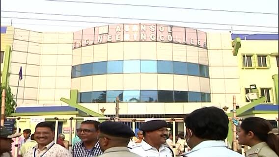 WB Bypoll 2022: আজ আসানসোল লোকসভা কেন্দ্রের উপ নির্বাচনের ভোটগণনা হবে আসানসোল ইঞ্জিনিয়ারিং কলেজে। Bangla News