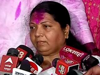 Jayashree Jadhav : कोल्हापूर जिंकल्यावर चंद्रकांत अण्णांच्या आठवणीत जयश्री जाधव भावूक; म्हणाल्या...