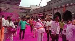 PHOTO : जोतिबाच्या नावानं चांगभलं...चैत्र यात्रेत ढोल-ताशाचा गजर, गुलाल-खोबऱ्याची उधळण