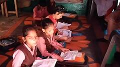 Uttar Pradesh: प्रदेशभर के प्राइमरी स्कूलों का रियलिटी चेक, देखें कैसे भीषण गर्मी में पढ़ने को मजबूर छात्र