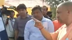 Gorakhpur दौरे पर Yogi Adityanath, सीएम ने निर्माणाधीन सैनिक स्कूल का किया निरिक्षण