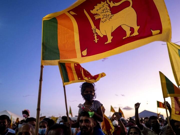 Sri Lanka Crisis: Army Assures It Won't Resort To Violence To Quell Anti-Govt Protests | Top Developments Sri Lanka Crisis: Army Assures It Won't Resort To Violence To Quell Anti-Govt Protests | Top Developments