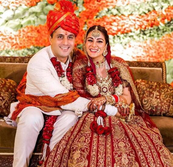 લગ્ન બાદ પતિ રાહુલ નાગલ સાથે આ આલિશાન ઘરમાં રહે છે શ્રદ્ધા આર્યા, જુઓ તસવીરો