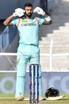 KL ਰਾਹੁਲ ਦੇ ਸੈਂਕੜੇ 'ਤੇ ਸੁਨੀਲ ਸ਼ੈੱਟੀ ਦਾ ਰਿਐਕਸ਼ਨ ਹੋਇਆ ਵਾਇਰਲ, ਫੈਨਸ ਨੇ ਲਏ ਮਜ਼ੇ