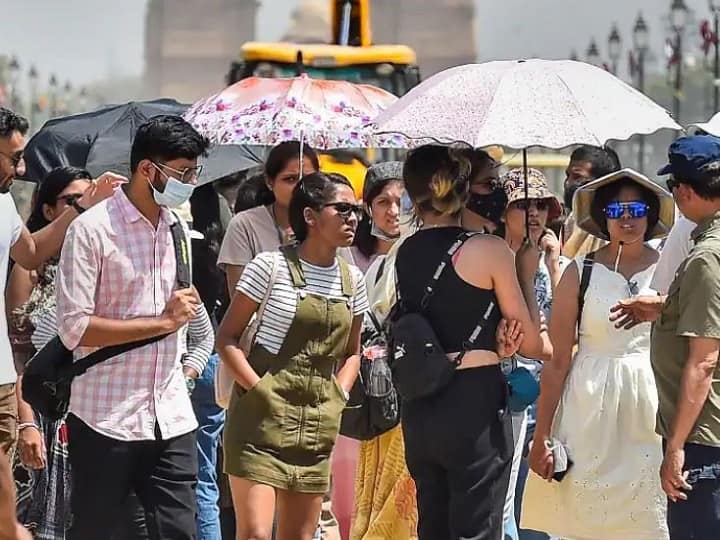 Delhi-NCR Weather Forecast: today weather and pollution report of delhi-ncr 17 april, imd issues yellow alert for heat wave in delhi Delhi-NCR Weather Forecast: दिल्ली-एनसीआर में अगले दो दिन पड़ेगी प्रचंड गर्मी, येलो अलर्ट जारी, इस दिन से मिल सकती है राहत