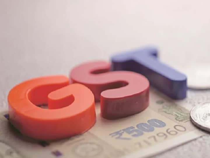 GST On 143 Items May Increase: Handbags, Deo, Chocolate Prices To See Hike Next Month GST Price Hike: ચોકલેટ, ગોળ, હેન્ડબેગ સહિતની 143 વસ્તુઓ થશે મોંઘી, જાણો વિગત