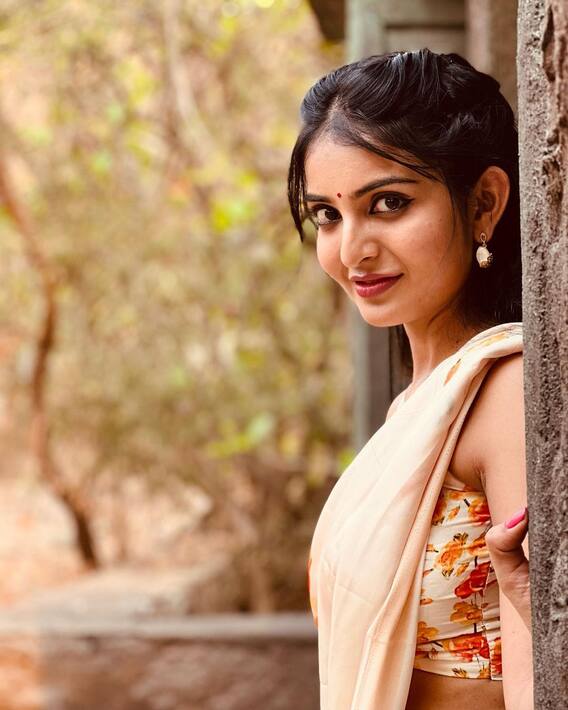 Ananya Nagalla: అందమైన అనన్య తమిళంలోకి ఎంట్రీ, ఆల్ ది బెస్ట్ చెప్పేయండి