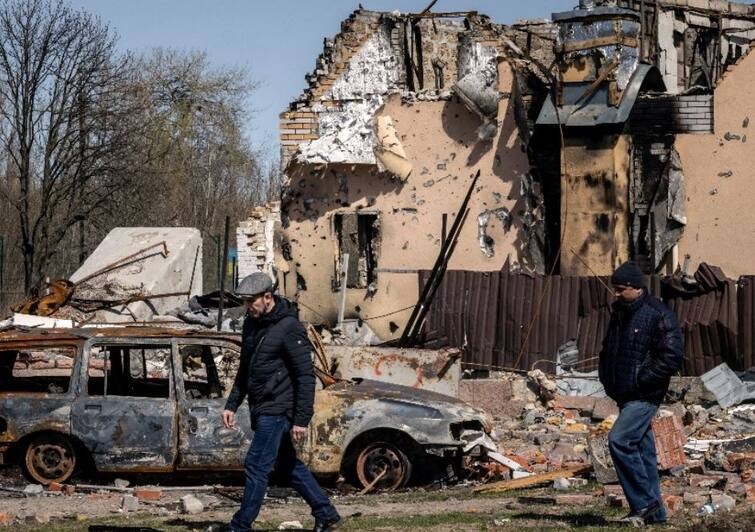 Ukraine Russia War: यूक्रेन में फिर दिखे रूस की बर्बरता के निशान, मारियुपोल में मिली सामूहिक कब्र, 1000 शव होने का अनुमान