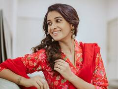 priya bhavani shankar pics: சிரிக்காதே சிரிக்காதே… சிரிப்பாலே மயக்காதே....பிரியாவின் லேட்டஸ்ட் கிளிக்ஸ்..!