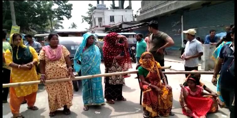 Coochbehar: Pipe lines burst, no drinking water for 15 days in Coochbehar, residents on the way to protest Coochbehar: পাইপ ফেটে বিপত্তি, ১৫ দিন ধরে পানীয় জল নেই কোচবিহারে, প্রতিবাদে পথে বাসিন্দারা