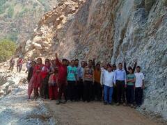 Uttarakhand: मदमहेश्वर घाटी में निर्माणाधीन गैड़-गड़गू मोटर मार्ग को लेकर ग्रामीणों का प्रदर्शन, ये है वजह