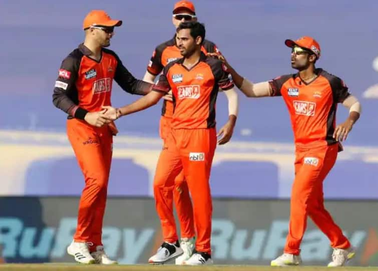 ipl 15 bhuvneshwar kumar becomes first indian fast bowler to take 150 wickets in ipl IPL 15: ભુવનેશ્વર કુમારે ઈતિહાસ રચ્યો, આ કારનામુ કરનાર પ્રથમ ભારતીય બોલર બન્યો