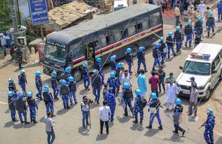 Jahangirpuri Violence: જહાંગીર પુરીમાં ફરી પથ્થરમારો, RAF અને પોલીસે મોરચો સંભાળ્યો