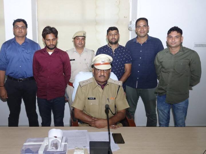 Dausa Jaipur top 10 criminal arrested with Revolver has stolen luxury vehicle of Rajasthan and MP MLA ANN Dausa News: जयपुर रेंज का टॉप 10 इनामी बदमाश गिरफ्तार, लग्जरी गाड़ियों की चोरी का शौकीन