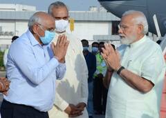 અમદાવાદ એરપોર્ટથી ગાંધીનગર સુધી મુખ્યમંત્રી ભૂપેંદ્ર પટેલ PM મોદીની કારમાં આવ્યા, જુઓ વીડિયો