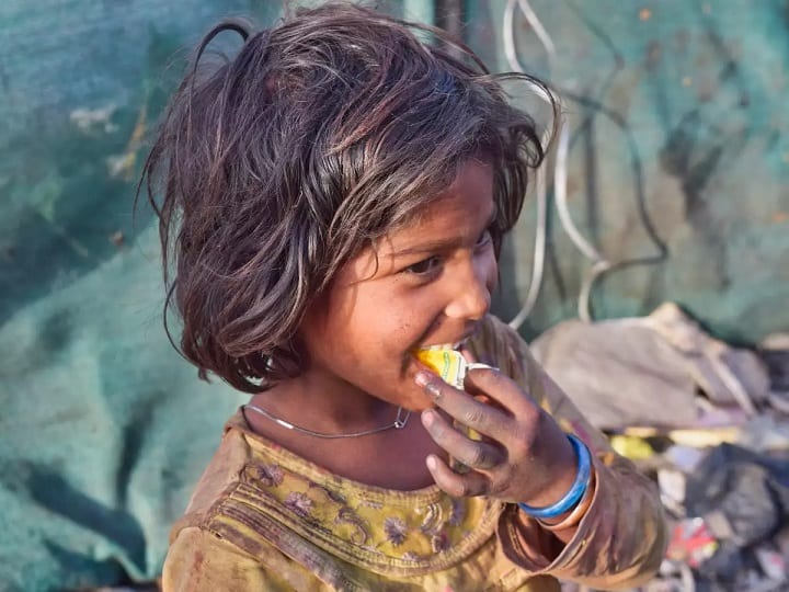 Extreme Poverty In India Declined By 12 Percentage said World Bank Poverty in India: भारत में गरीबी हुई कम, 2011-19 के बीच 12.3 फीसदी घटी अत्यंत गरीबों की संख्या
