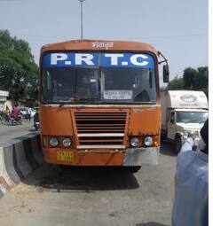 Breaking : ਸੰਗਰੂਰ 'ਚ ਦਰਦਨਾਕ ਸੜਕ ਹਾਦਸਾ, ਸਕੂਲੋਂ ਪਰਤ ਰਹੇ ਬੱਚਿਆਂ ਨੂੰ ਸਰਕਾਰੀ ਬੱਸ ਨੇ ਲਿਆ ਲਪੇਟ 'ਚ, 1 ਵਿਦਿਆਰਥਣ ਦੀ ਮੌਤ