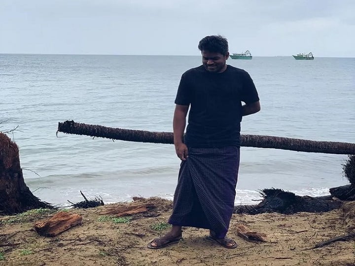 Yuvan shankar raja posts new photo with a caption Dark  Dravidian Proud Tamizhan Yuvan shankar Raja: “கருப்பு திராவிடன், பெருமைமிகு தமிழன்” : யுவன்ஷங்கர் ராஜாவின் இன்ஸ்டா போஸ்ட் வைரல்