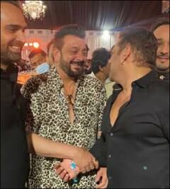 बाबा सिद्दीकी की इफ्तार पार्टी की Inside तस्वीरें आईं सामने, सलमान-शाहरुख ने महफिल जमाई, देखें Photos