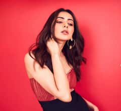 ખુલ્લા વાળ અને હાઈ હીલ્સમાં રકુલ પ્રીતે વર્તાવ્યો કહેર, જુઓ લેટેસ્ટ તસવીરો