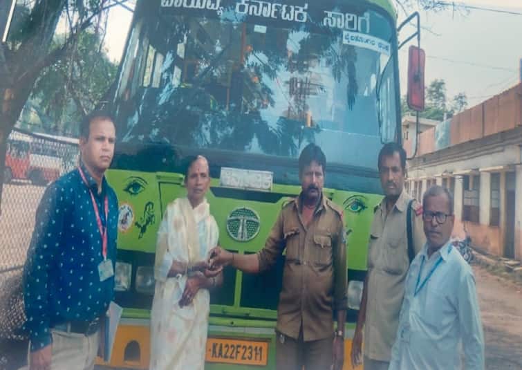 Sangli court slams Karnataka State Road Transport Corporation, seized ST bus for disobeying orders सांगली कोर्टाचा कर्नाटक एसटी महमंडळाला दणका, आदेश न पाळल्याने एसटी जप्त