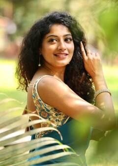 Actress anjali nair: டாணாக்காரன் அஞ்சலியின் அசத்தலான இன்ஸ்டா க்ளிக்ஸ்!!