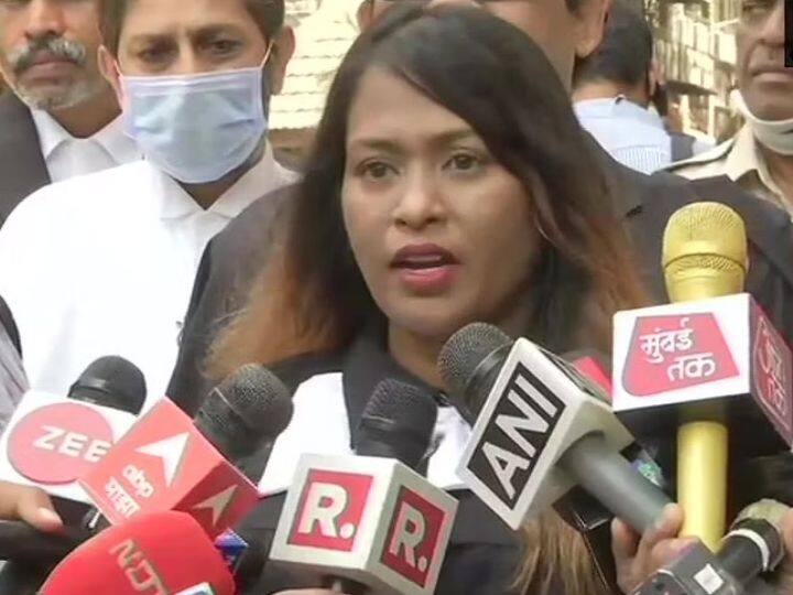 Mumbai Court grants anticipatory bail to Jayshree Patil for protesting outside Sharad Pawar residence Protest outside Pawar house: जयश्री पाटिल को मिली जमानत, NCP चीफ शरद पवार के घर के बाहर किया था प्रदर्शन