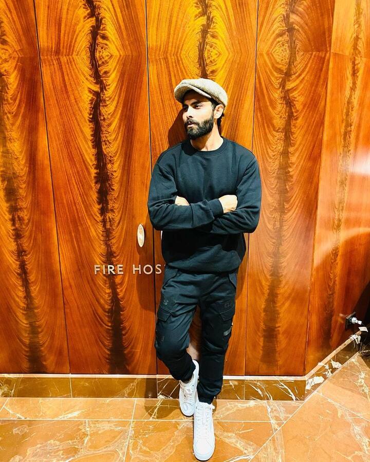 बंगले के अलावा उनके पास एक फॉर्म हाउस भी है. इसे मिस्टर जड्डू का फार्म हाउसके नाम से जाना जाता है. उन्हें घुड़सवारी का शौक है. (फोटो क्रेडिट: जडेजा/instagram)