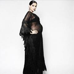 ਟ੍ਰਾਂਸਪੇਰੈਂਟ ਕਾਫਤਾਨ 'ਚ ਸੋਨਮ ਕਪੂਰ ਨੇ ਕਰਵਾਇਆ ਗਲੈਮਰਸ ਫੋਟੋਸ਼ੂਟ, ਬੇਬੀ ਬੰਪ ਕੀਤਾ ਫਲਾਂਟ