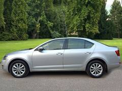 यहां बिक रही हैं पुरानी Ciaz, Verna, Corolla और Octavia सेडान कारें, 5.75 लाख रुपये से शुरू कीमत