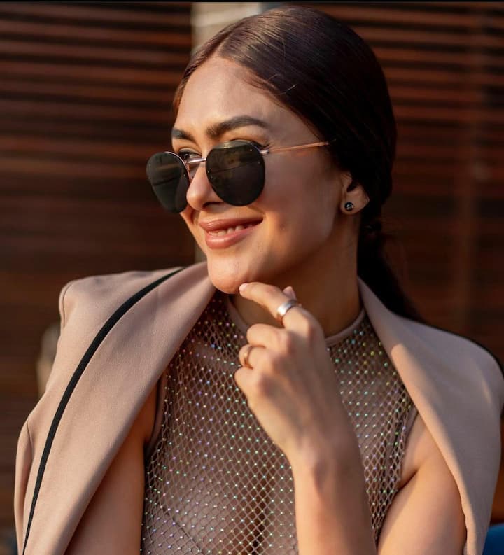 एका मुलाखतीमध्ये मृणालनं तिच्या ऑडिशनबाबत सांगितले होते. ( Mrunal Thakur/ instagram)