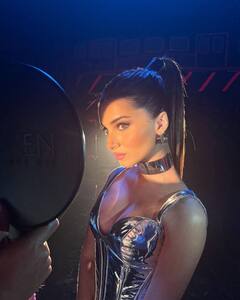 Tara Sutaria: लेहेंगा घालून तारा सुतारियाचा भन्नाट लूक; पाहा फोटो!