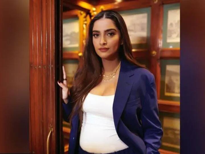 Sonam Kapoor Ahuja talks about her pregnancy journey, says everything is very tough प्रेग्नेसी को लेकर बोलीं सोनम कपूर, 'बेहद कठिन है सफर, हर दिन लेकर आता है नया चैलेंज'