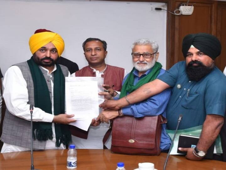 Sanyukt Kisan Morcha leaders meet Punjab CM Bhagwant Mann to raise demand related to wheat Sanyukt Kisan Morcha के नेताओं ने सीएम भगवंत मान से की मुलाकात, रखी यह मांग