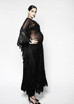 ટ્રાન્સપરન્ટ પોષાકમાં સોનમ કપૂરે કરાવ્યું ગ્લેમરસ ફોટોશૂટ, ફ્લોન્ટ કર્યો બેબી બમ્પ