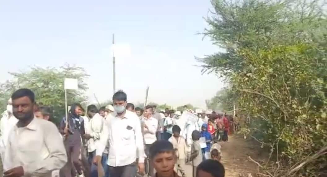 Rajasthan: राजस्थान के भरतपुर में दबंगों के डर से गांव से पलायन कर रहे दलित समुदाय के लोग, जानें क्या है मामला