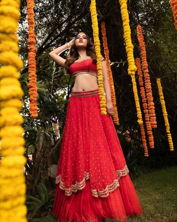 Nabha Natesh: నభాను ఇలా చూస్తే ఎవరైనా పడిపోవాల్సిందే