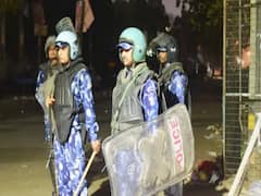 दिल्ली दंगे में चौथी FIR, भीड़ के बीच गोली चलाने वाला सोनू चिकना गिरफ्तार... पढ़ें अब तक के 10 बड़े अपडेट्स