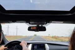 Car Sunroof Advantages: গাড়িতে সানরুফ থাকা মানেই ভাল নয়, সমস্যা আছে অনেক