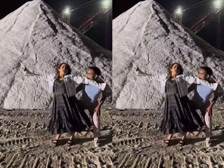 अतरंगी सारा अली खान का फिर दिखा अनूठा अंदाज, नमक के पहाड़ के आगे खूब लगाए ठुमके