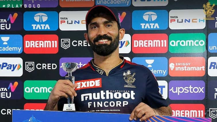 IPL 2022: Sunil Gavaskar wants to see Dinesh Karthik in the T-20 World Cup 2022 IPL 2022 Special: টি-২০ বিশ্বকাপে ফিনিশার হতে পারেন কার্তিক, মত গাওস্করের