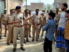 Gonda News: BJP नेता के नमाज पढ़ने पर कमेंट पास कर रहे थे लोग, एसपी ने की सख्त कार्रवाई