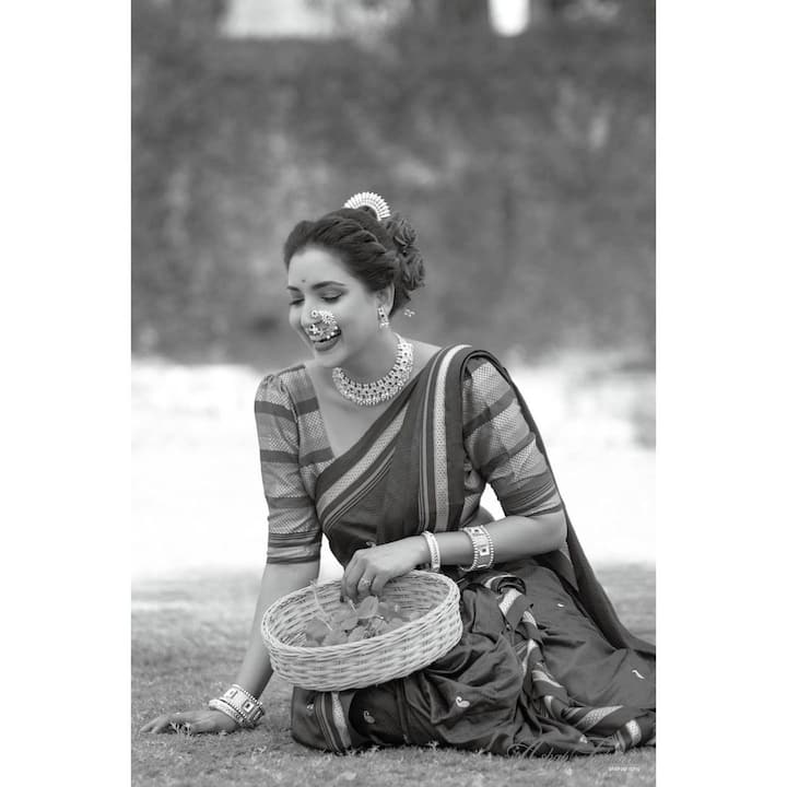 आई कुठे काय करते या मालिकेमध्ये अनिरुद्ध देशमुख ही भूमिका अभिनेते  मिलिंद गवळी हे साकारतात.(photo:rupalibhosle/ig)
