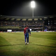 IPL 2022: করোনা আক্রান্ত দিল্লির একাধিক সদস্য, সোশ্যাল মিডিয়ায় ট্রেন্ডিং ‘ক্যান্সেল আইপিএল’