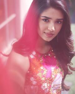 Krithi Shetty Photos: கோலிவுட்டுக்கு எண்ட்ரி தரும் க்ரித்தி ஷெட்டியின் லேட்டஸ்ட் க்ளிக்ஸ்