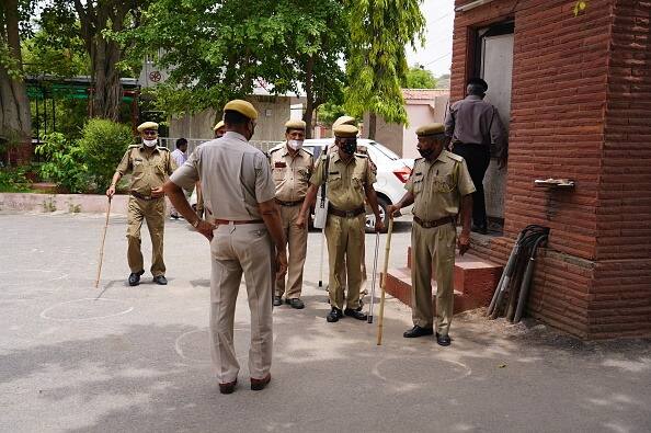 Rajasthan: Dalits Stage Protest In Bharatpur Against Attack On Rally, Threaten To Migrate From Villages Rajasthan: Dalits Stage Protest In Bharatpur Against Attack On Rally, Threaten To Migrate From Villages